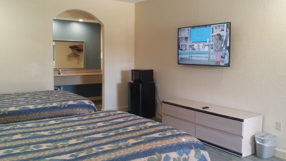 Americas Best Value Inn & Suites Northeast Houston Bagian luar foto