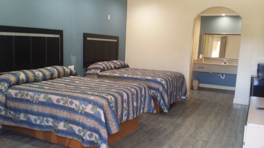 Americas Best Value Inn & Suites Northeast Houston Bagian luar foto
