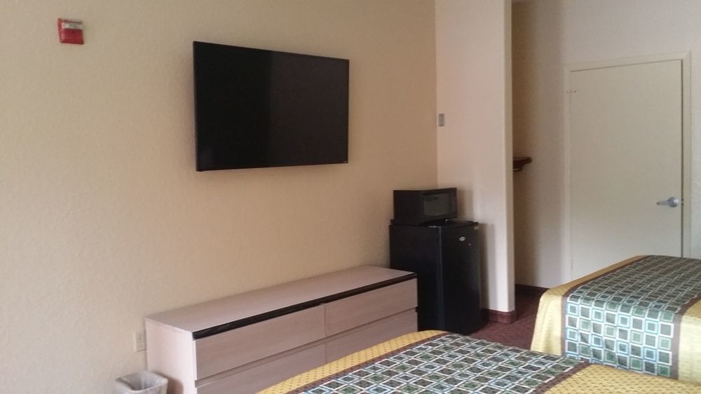 Americas Best Value Inn & Suites Northeast Houston Bagian luar foto
