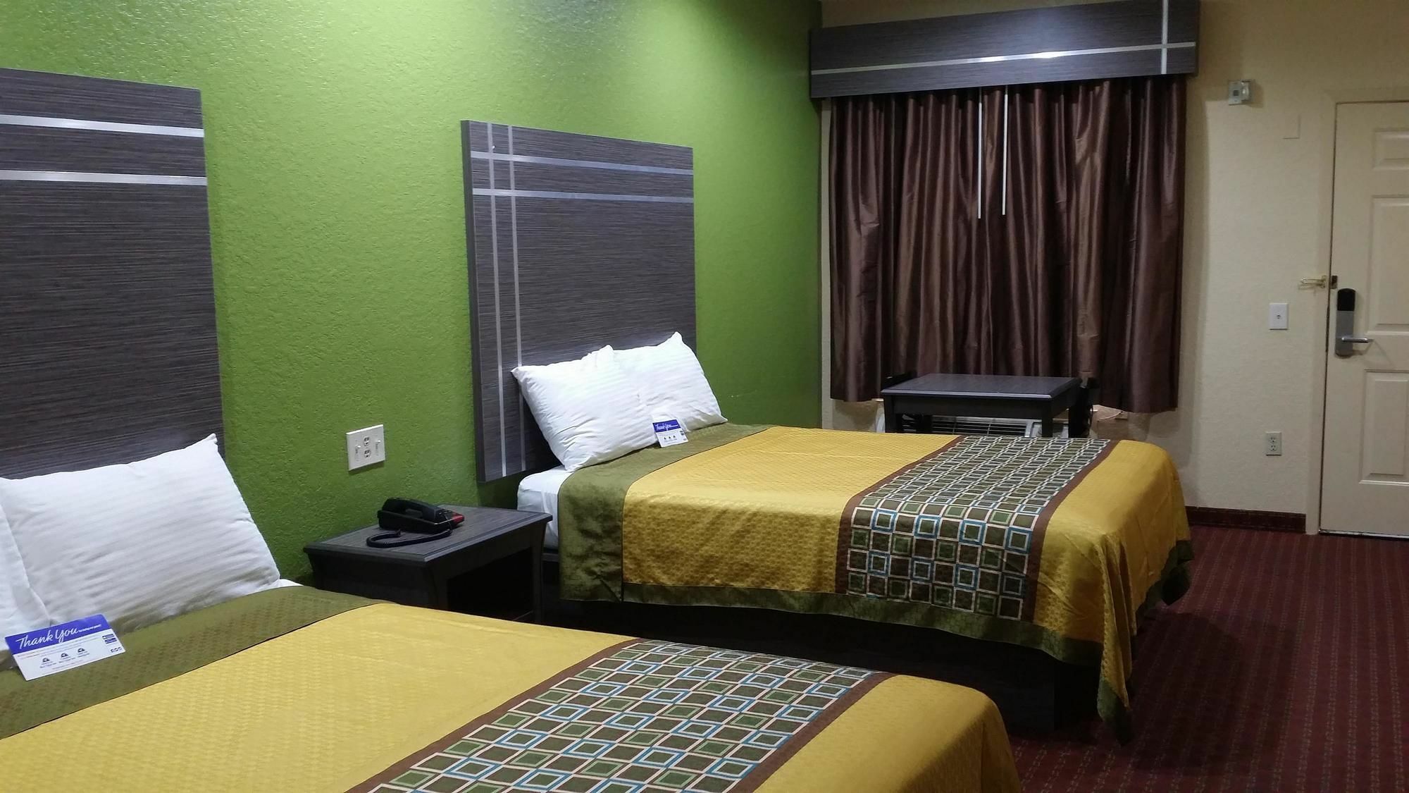 Americas Best Value Inn & Suites Northeast Houston Bagian luar foto